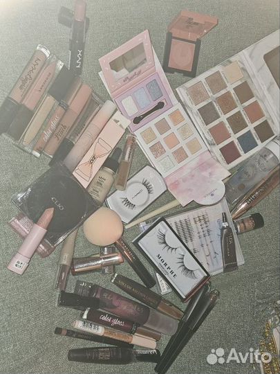 Огромный набор косметики 50 средств