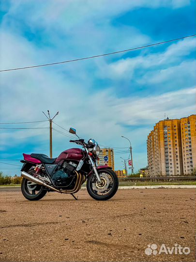 Honda CB400SF