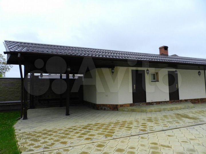 Коттедж 580 м² на участке 12,9 сот.