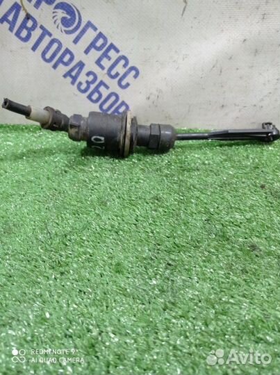 Главный цилиндр сцепления Renault Sandero Stepway