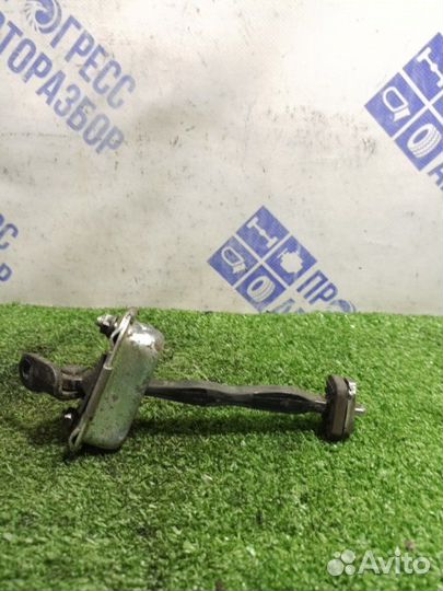 Ограничитель двери задний левый Ssangyong Kyron