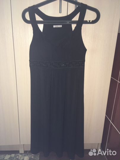 Платье чёрное 44 размер