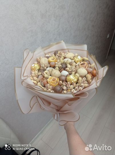 Съедобные букеты из орехов