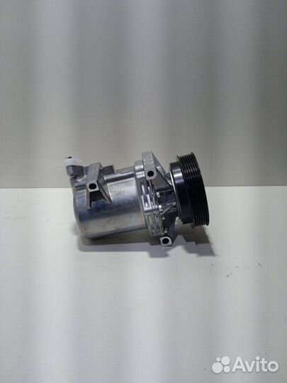 Компрессор кондиционера Renault Logan 2 8201025121