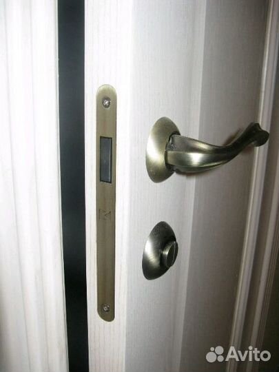 Установка межкомнатных дверей