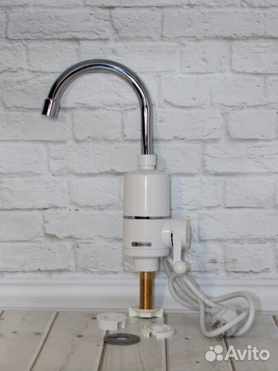 Кран-водонагреватель проточный Умница модель пкв-3