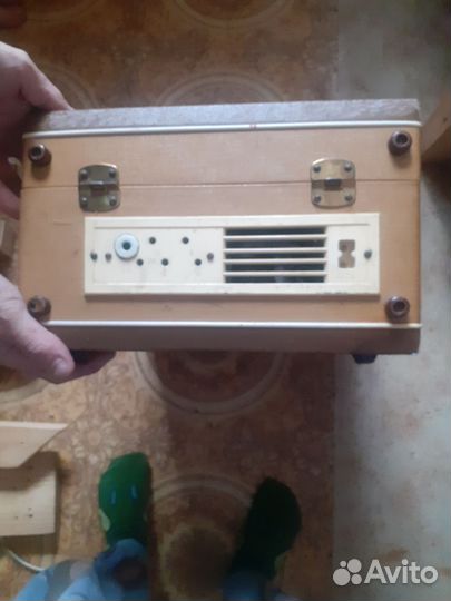 Катушечный магнитофон Аидас