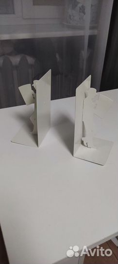 Подставка для книг