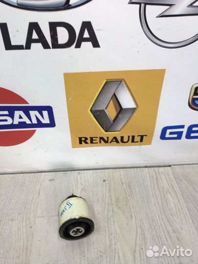 Сайлентблок балки Renault scenic 2