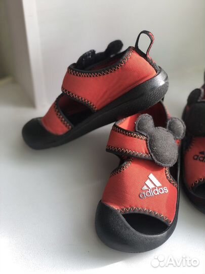 Босоножки adidas 24