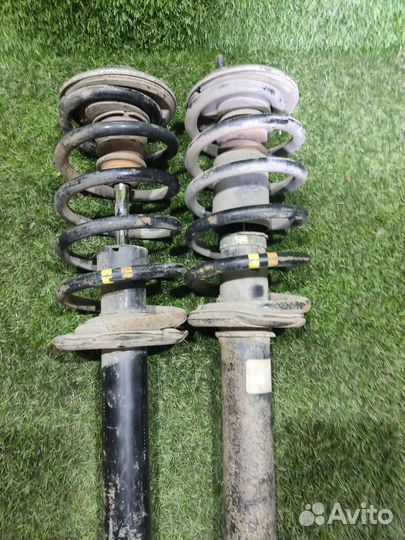 Стойки передние пассат б5 рест и дорест