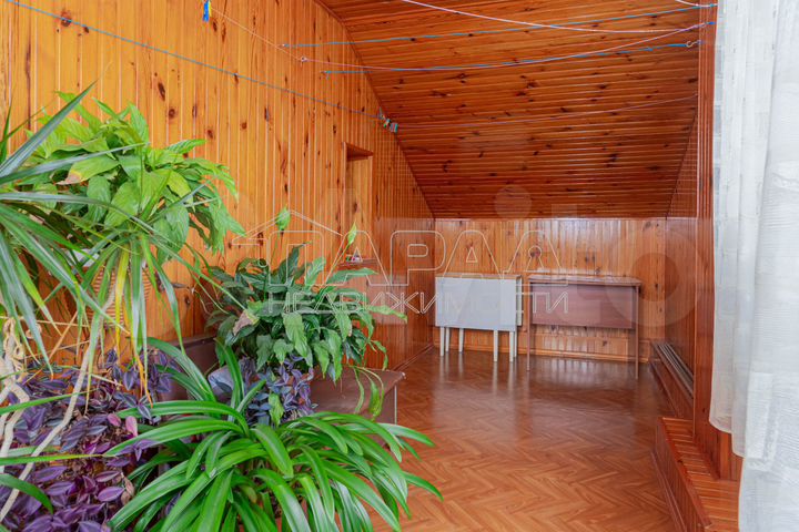 Дом 308 м² на участке 6 сот.