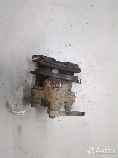 Суппорт Jeep Grand Cherokee, 1998