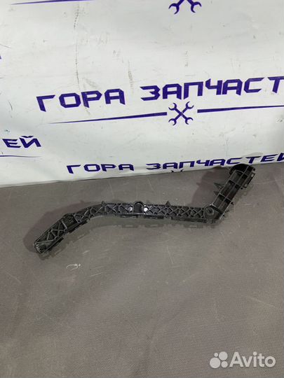 Кронштейн бампера Toyota Land Cruiser Prado