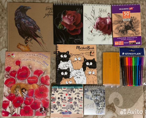 Для творчества: Скетчбуки, карандаши, ручки