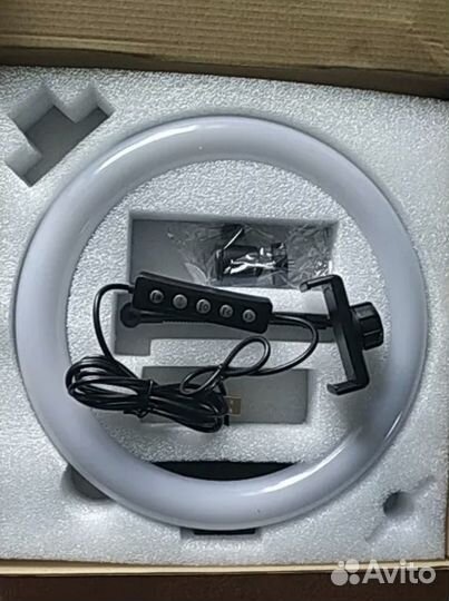 Кольцевая лампа со штативом