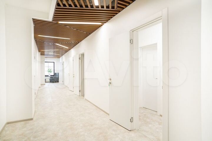 Здание с видом на Кремль продажа