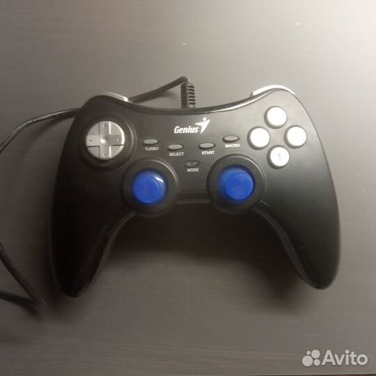 Геймпад Genius MaxFire Grandias 12V (PC) USB