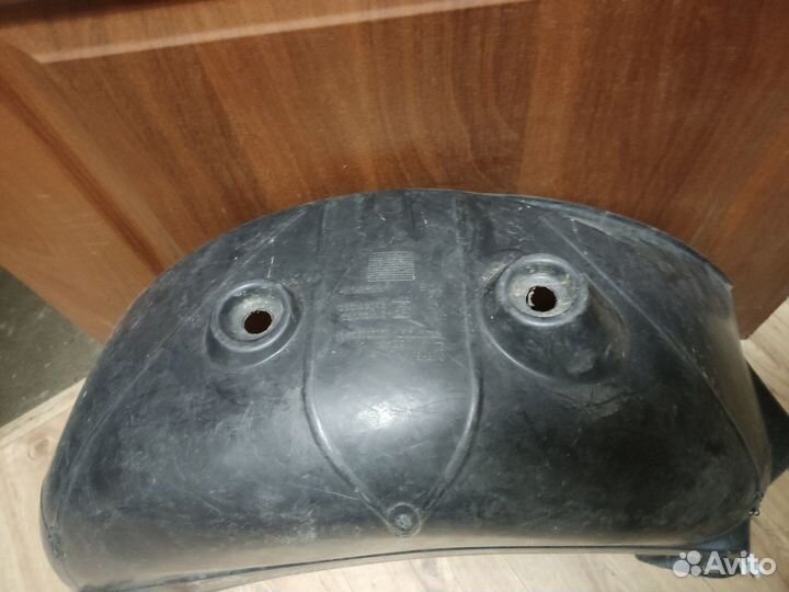 Подкрылок задний правый Трафик, Виваро, Примастар