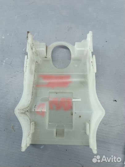 Колпачок кронштейна дверной ручки skoda Rapid