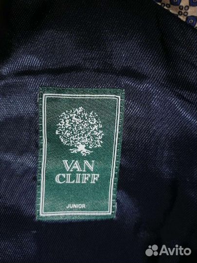 Школьный костюм для мальчика на рост 134 см