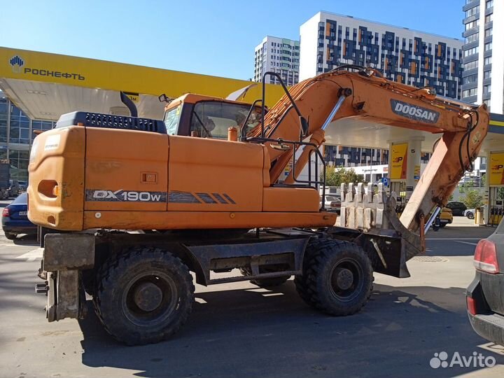 Колёсный экскаватор DOOSAN DX190W, 2012