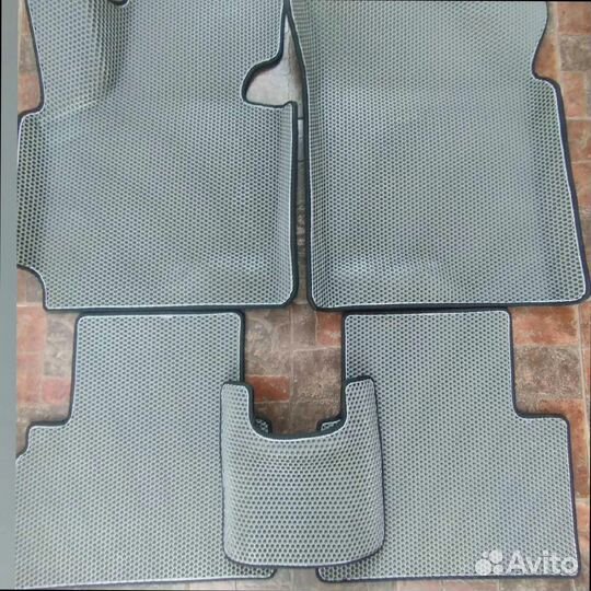 Автомобильные коврики 3D в салон с доставкой