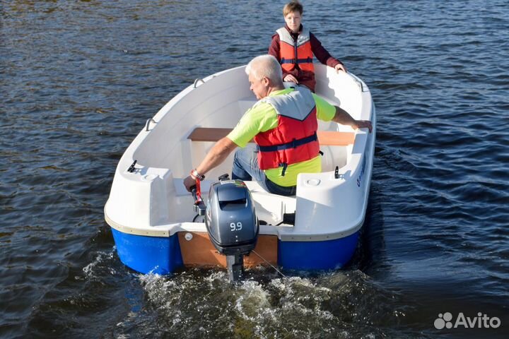 Стеклопластиковый катер Виза Легант - 350