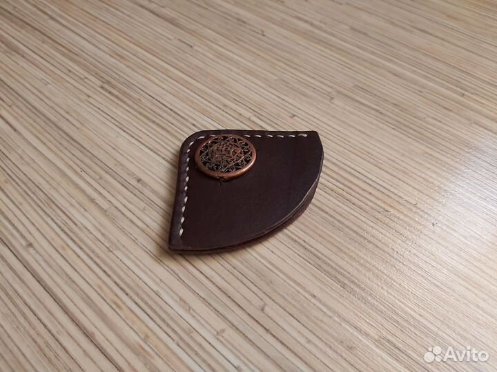 Книжная закладка из кожи