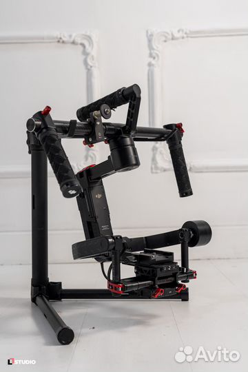DJi Ronin M