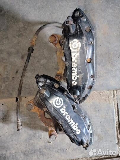 Передние суппорта Brembo Mitsubishi Outlander 3G