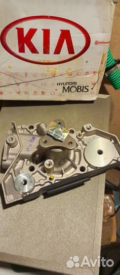 Помпа охлаждения Hyundai-Kia