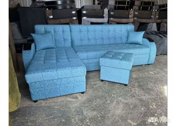 Угловой диван раскладной в наличии не б/у