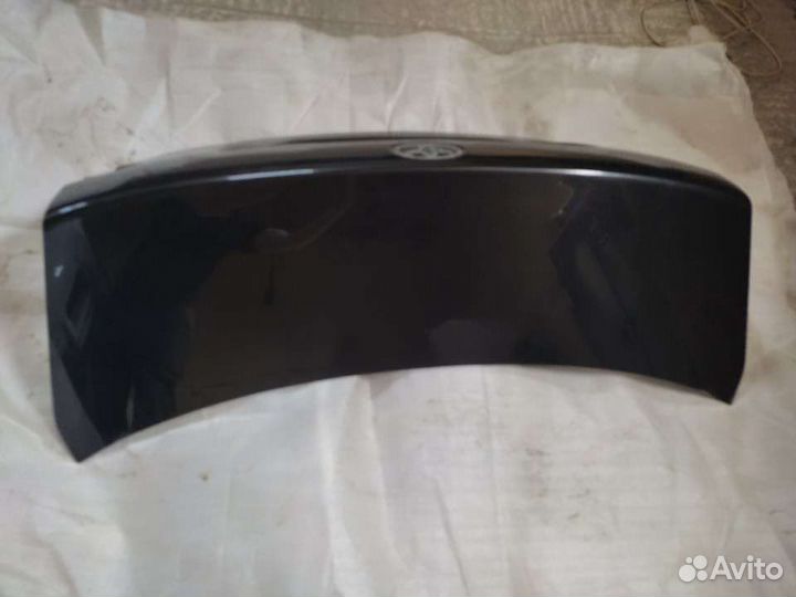 Крышка багажника Toyota Corolla 150