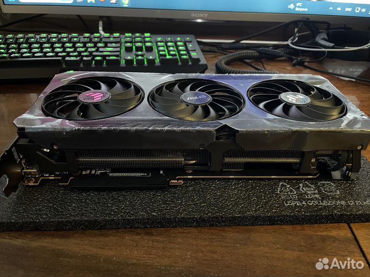 Asus TUF-RX7800XT-O16G-OG-gaming 7800