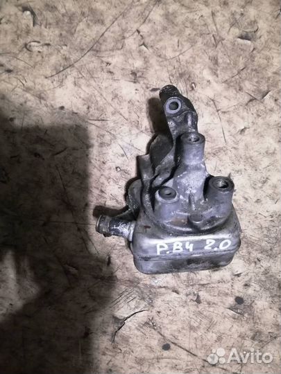 Кронштейн Масляного фильтра Пассат Б3 Б4 2.0