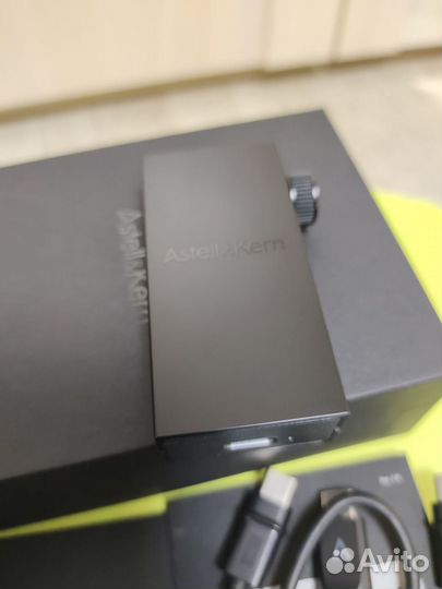 Astell kern AK HB1