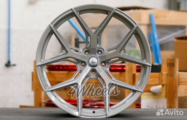 Кованые диски Mercedes C43 AMG R20