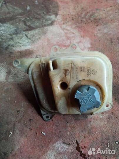 Бочек расширительный audi 80 b3