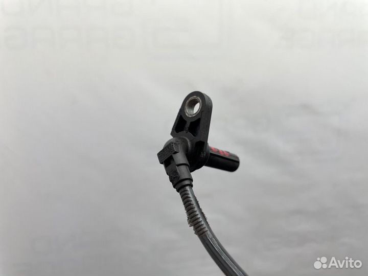 Датчик abs передний левый Mercedes-Benz E-Class