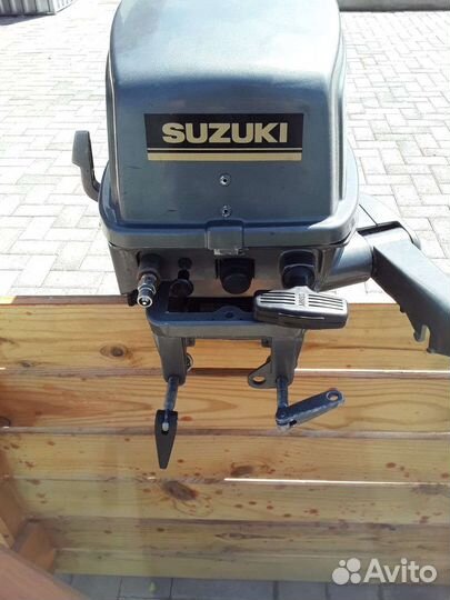 Лодочный мотор Suzuki 5