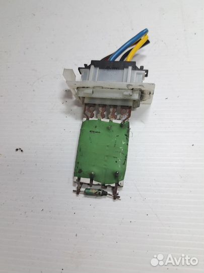 Резистор отопителя VW Passat (B6) 2005-2010