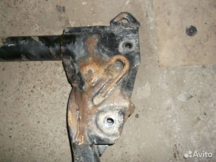 Балка подмоторная (Kia Rio)