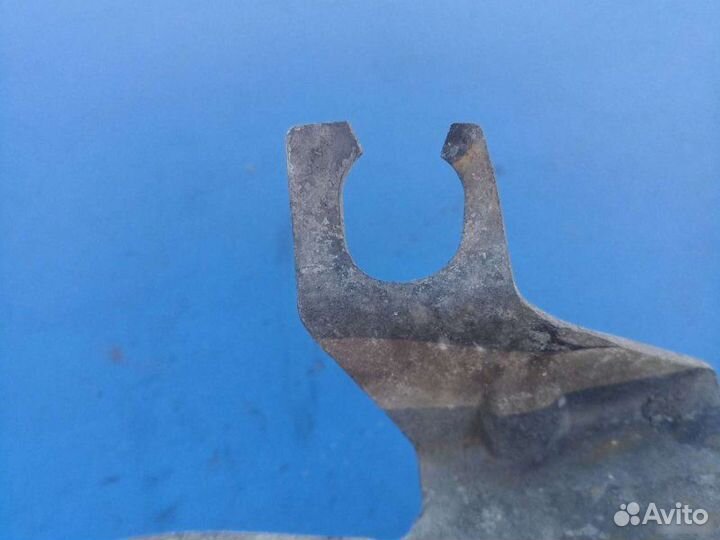 Трапеция стеклоочистителей Volkswagen Passat B3