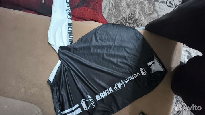 Рашгард Venum