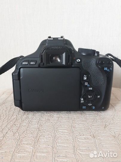 Зеркальный фотоаппарат canon eos d600