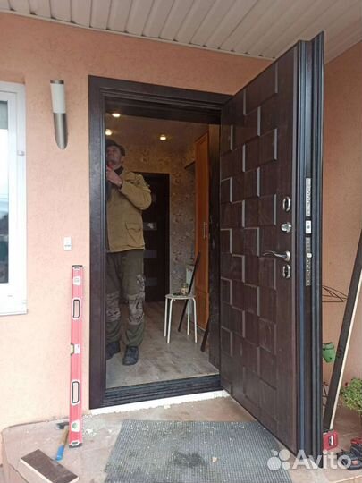 Установка входных и межкомнатных дверей