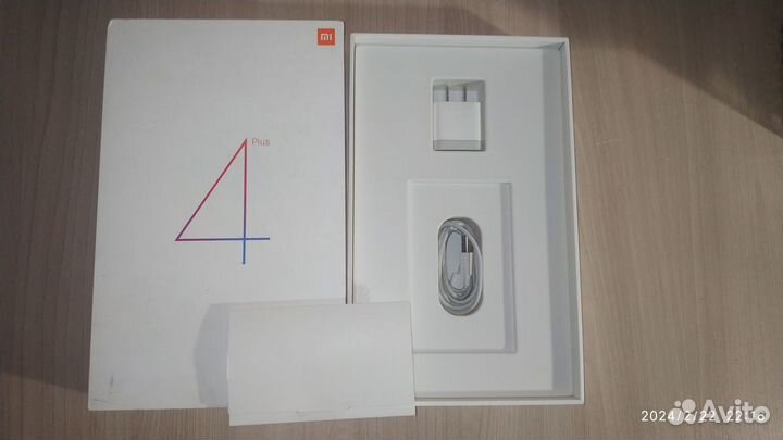 Планшет Xiaomi Mi Pad 4 Plus