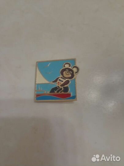 Значок олимпийский мишка