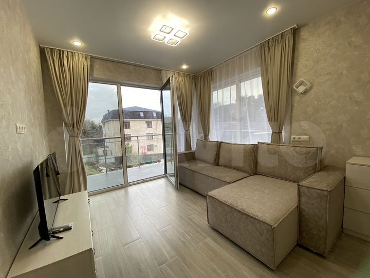 Коттедж 255 м² на участке 6 сот.